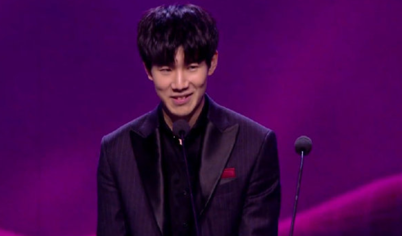 s1mple与NAVI合同期限更新：2025年到期