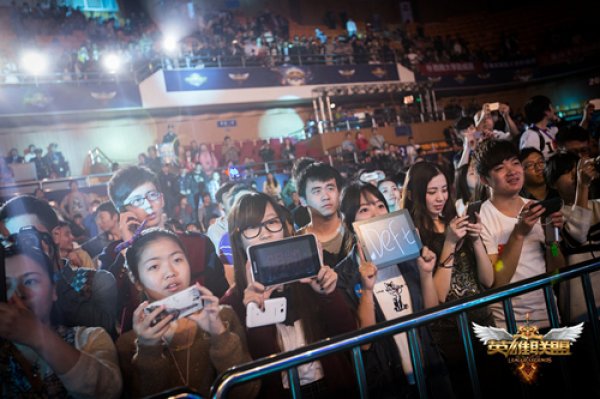 LCK皇帝！Faker第十四次率T1打进LCK决赛，此前八次夺冠